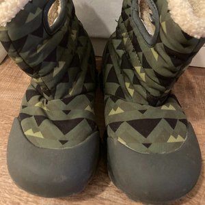 Bogs B Moc Bullseye size 11